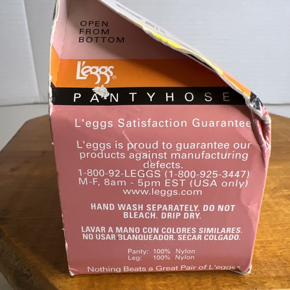 Vintage Leggs Day sheer Regular Nylon Pantyhose Panty Size Q Taupe - Picture 6 of 11